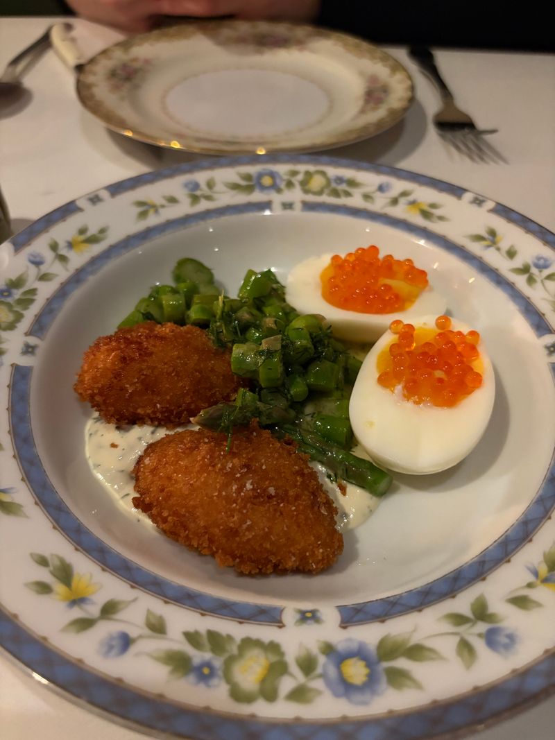 A Small Dining Room That Creates Big Demand