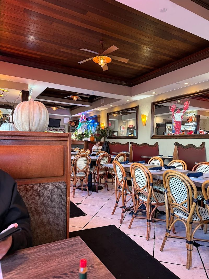 That Famous Garlic Bread Everyone Cannot Stop Talking About