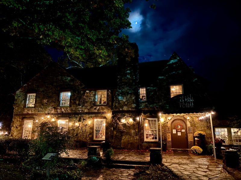 High Point Restaurant – 224 Main St, Monteagle, TN 37356