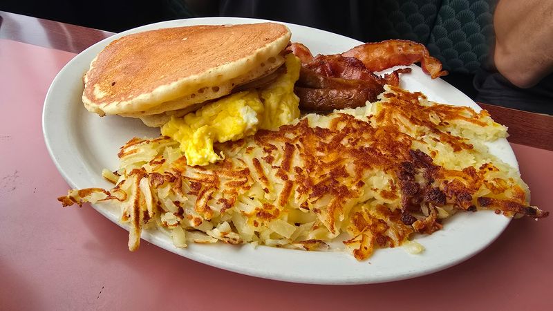 Gus's Diner 185 (Cleveland)