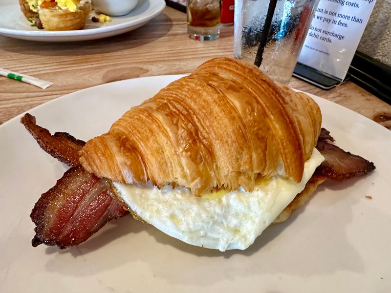 Hearty Lunch Sandwiches And Savoury Plates For Any Appetite