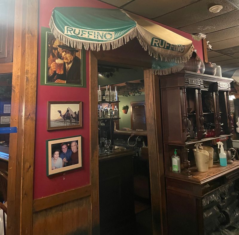 Service Rhythm And Seating Comfort