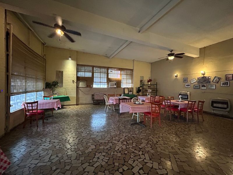 The No-Frills Atmosphere That Feels Just Right