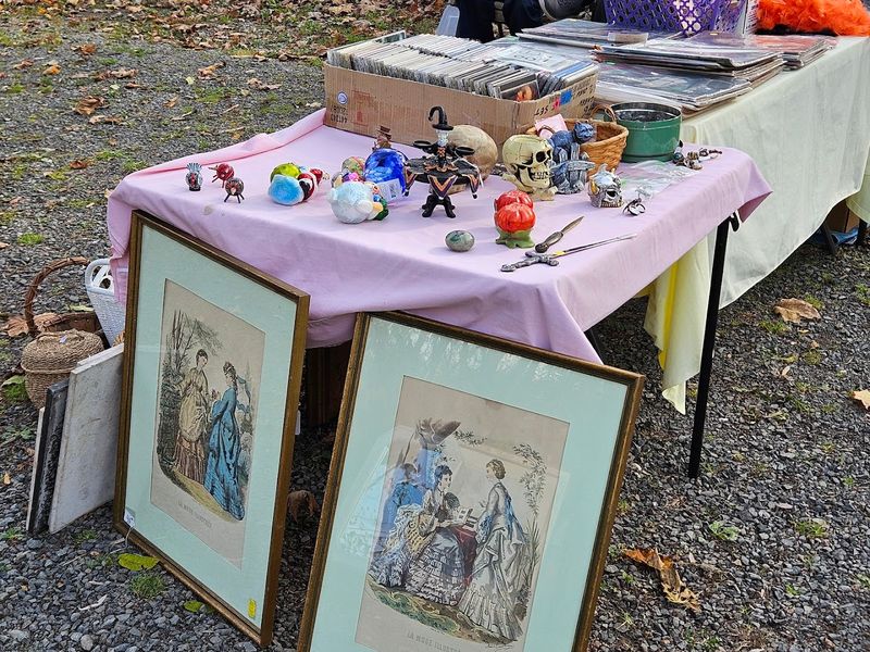 Peddler's Village Flea Market (New Paltz, NY)