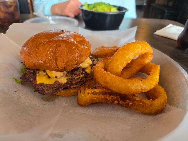 Caves Kitchen (Croton)