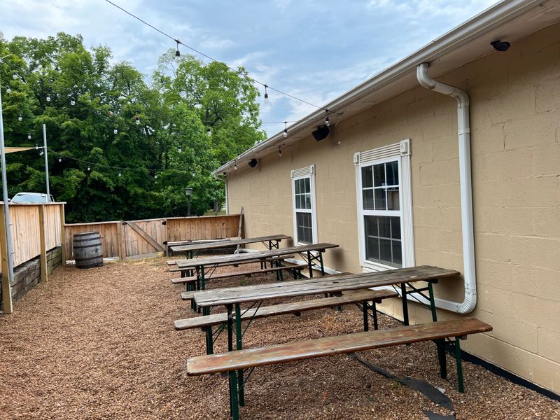 Hillside Hangout – 12192 Lebanon Rd, Mt. Juliet, TN 37122