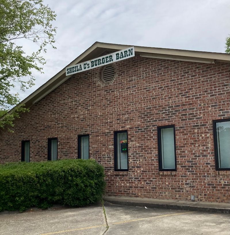 No-Frills Setting That Keeps The Focus On Food