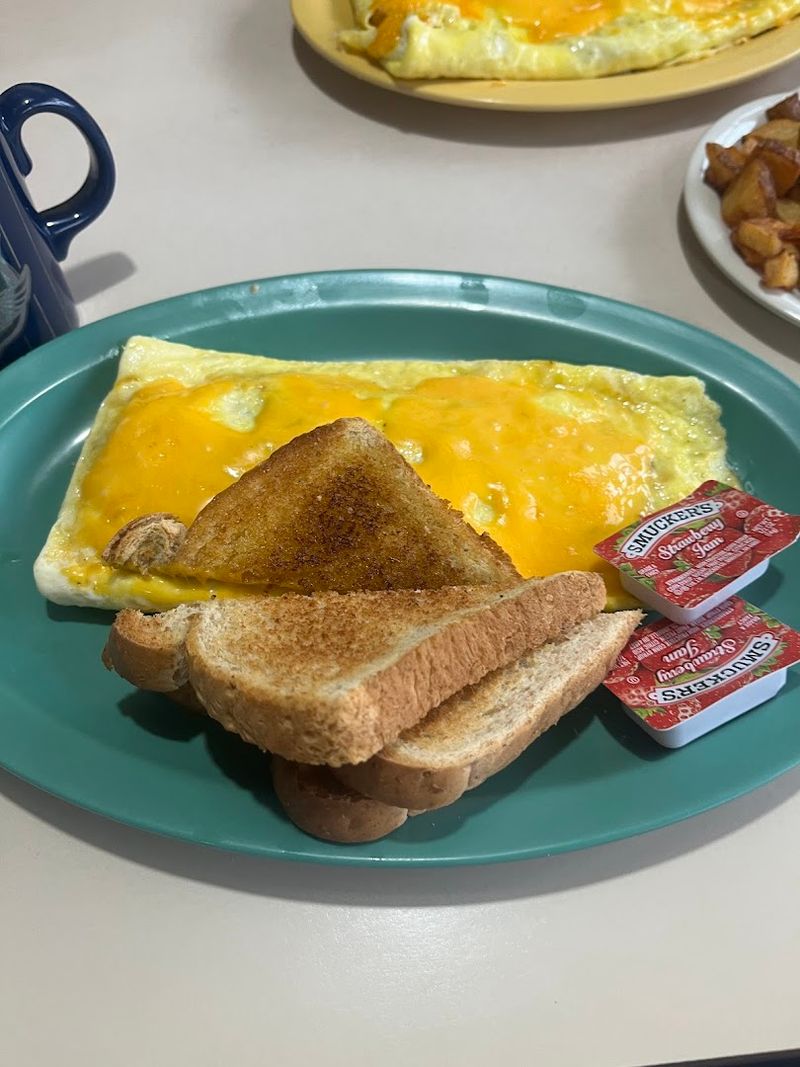 Breakfast Hours And The Best Time To Show Up