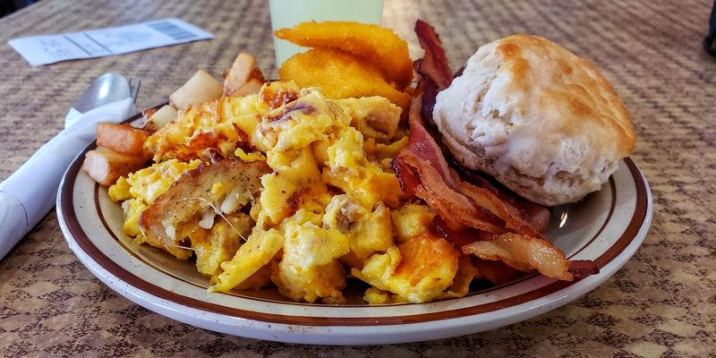 Mrs. Yoder's Kitchen Buffet (Millersburg)