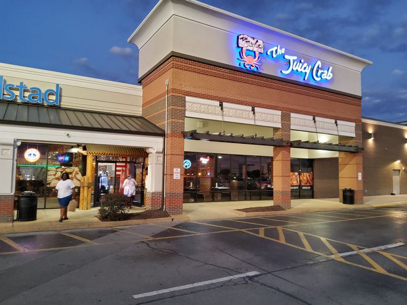 The Juicy Crab Chattanooga, 2020 Gunbarrel Rd, Chattanooga, TN 37421