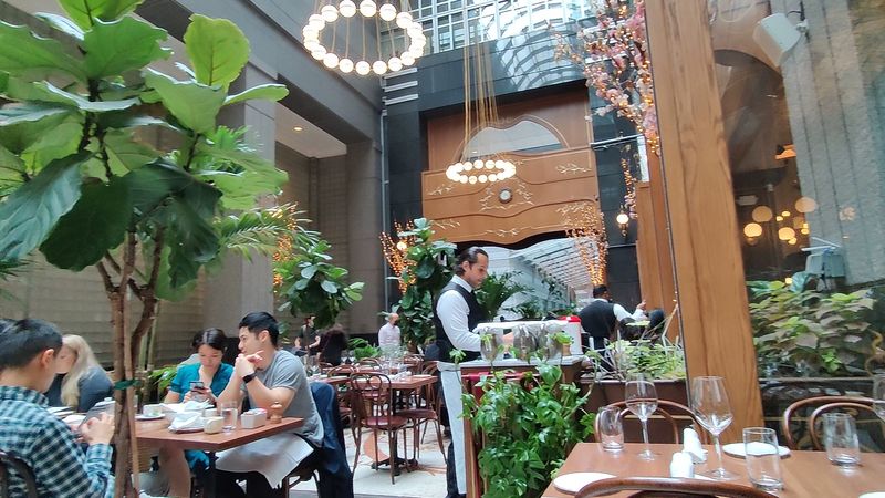 Navigating Reservations And The Midtown Rush