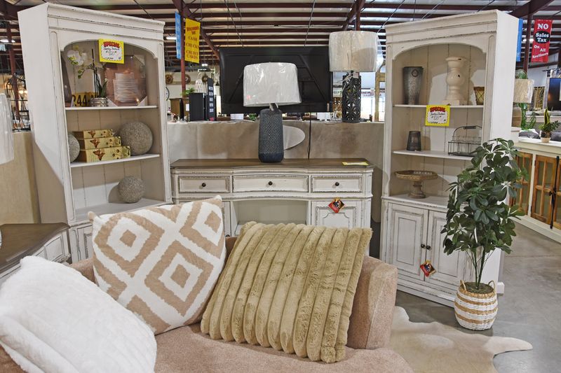 Rugs, Lamps, And The Art Of Finishing Touches