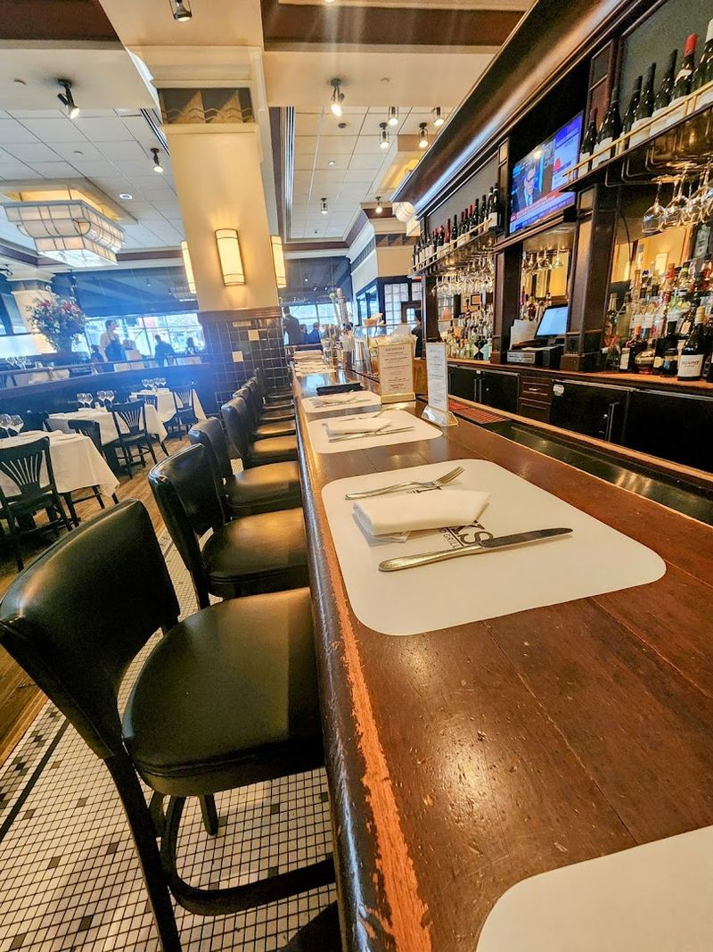 The Kind Of Crowd That Knows What It’s Doing