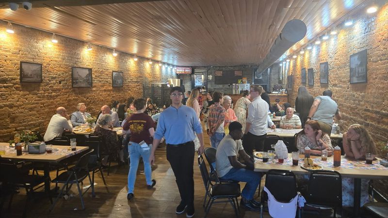 Collins River BBQ & Cafe