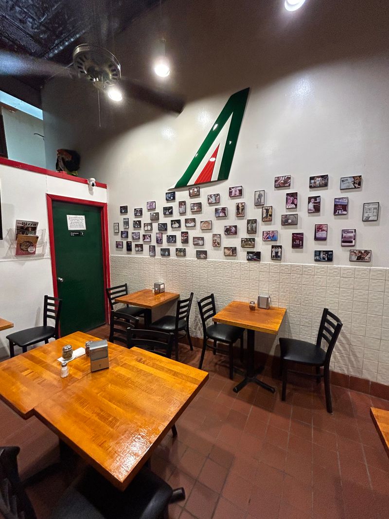 Sal & Carmine’s, New York