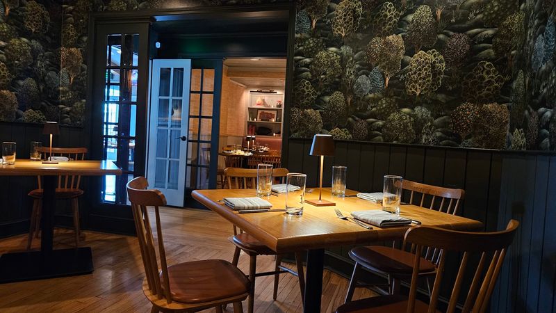 What The Dining Rooms Feel Like