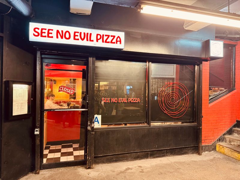 See No Evil Pizza
