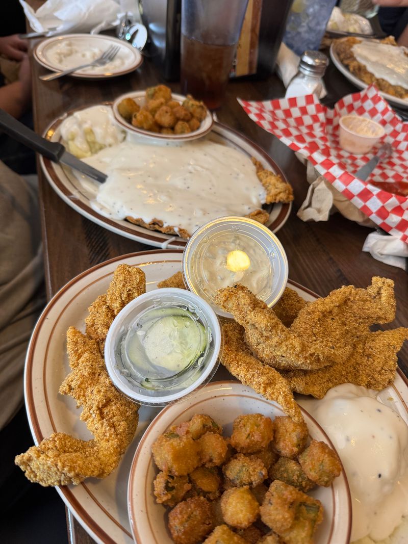 Road-Trippers And Truckers Swear By This Hidden Oklahoma Gem