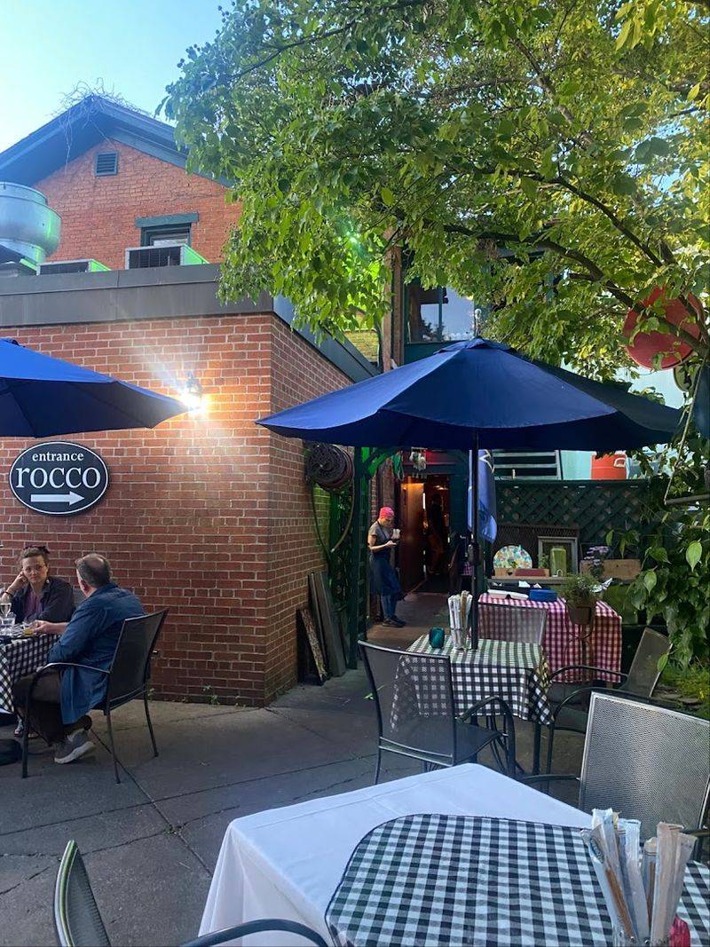 Rocco's Restaurant (Rochester)