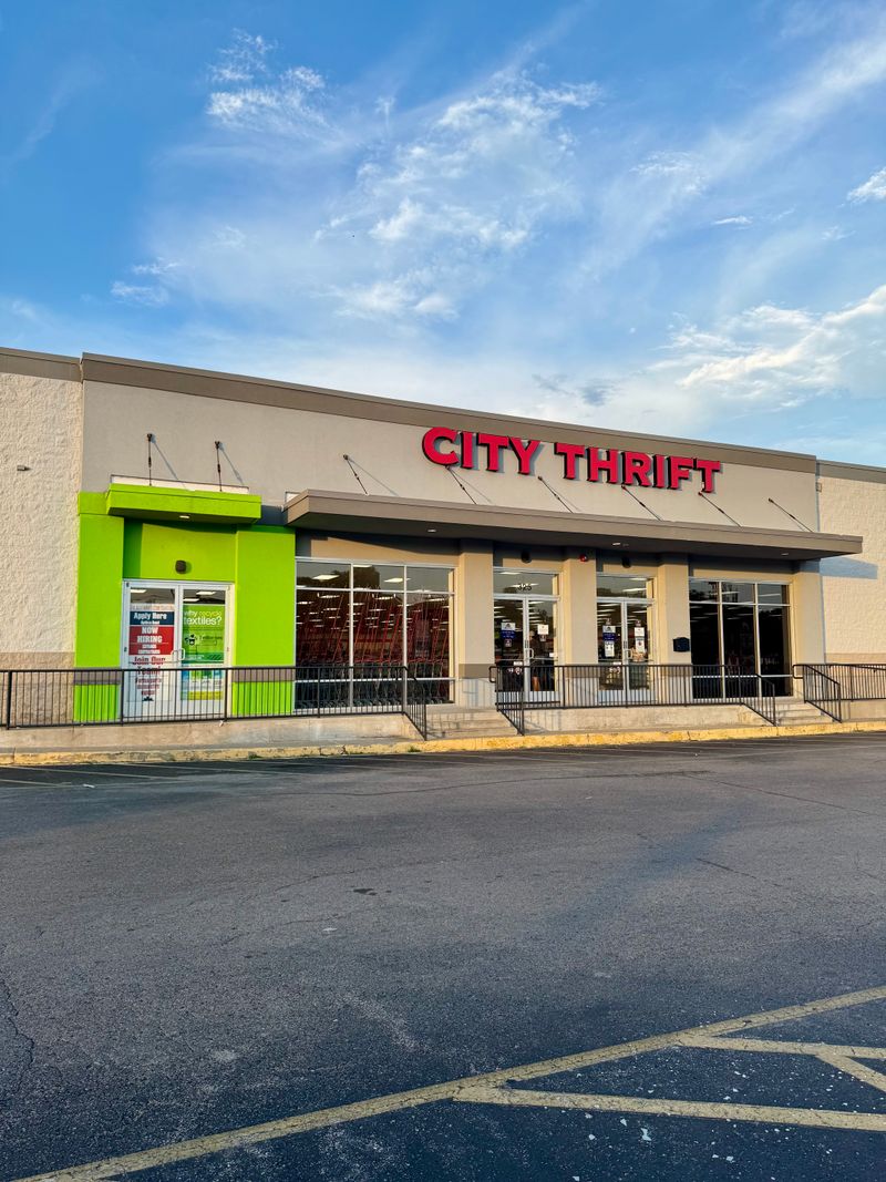 City Thrift Smyrna – Smyrna