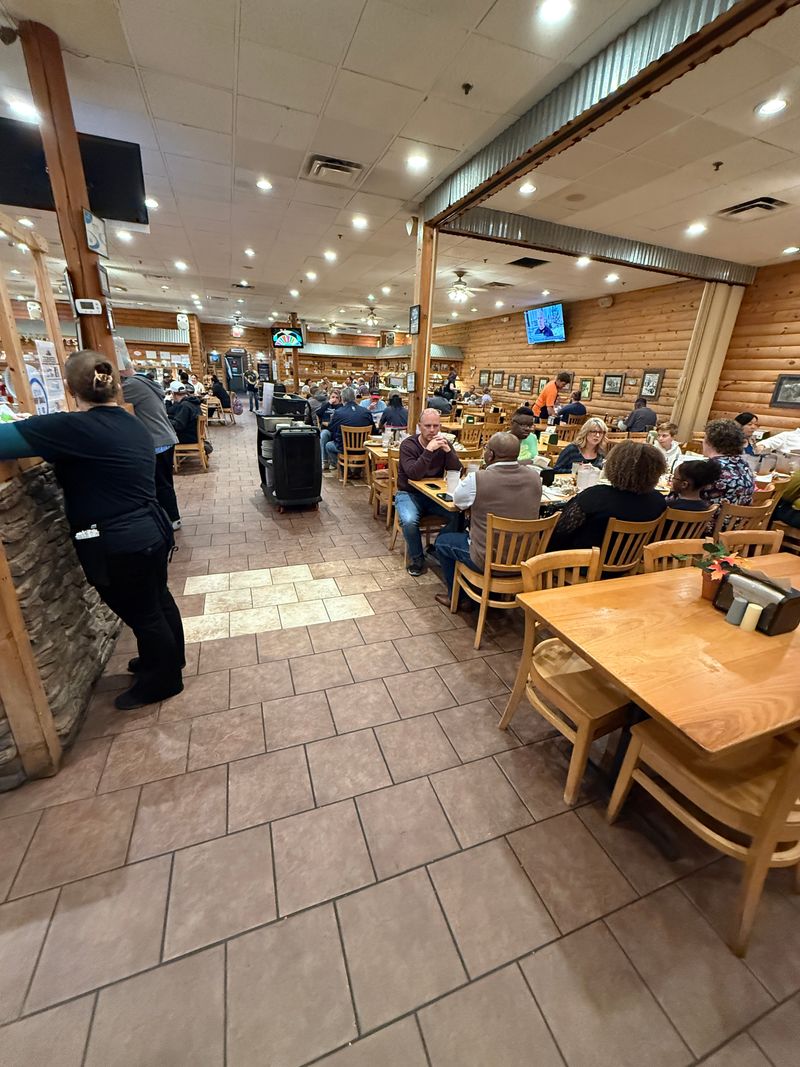 Farmer’s Family Restaurant Buffet – Murfreesboro