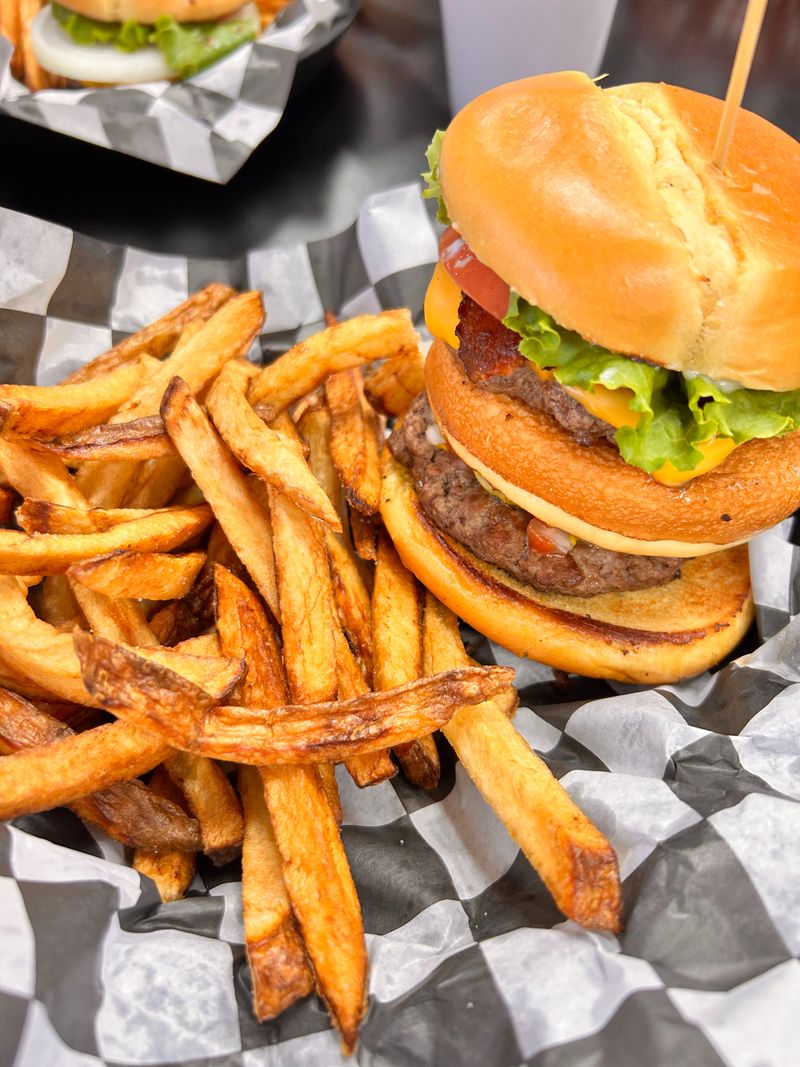 Fenderz (Collinsville)