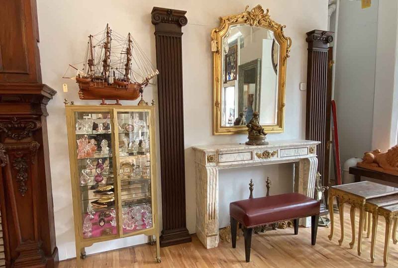 Mirrors With Quiet Authority