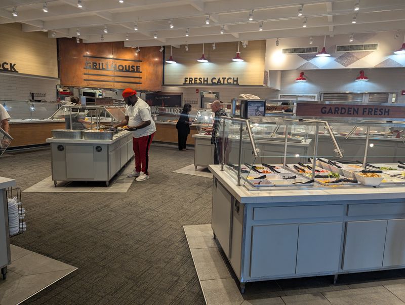 Golden Corral Buffet & Grill