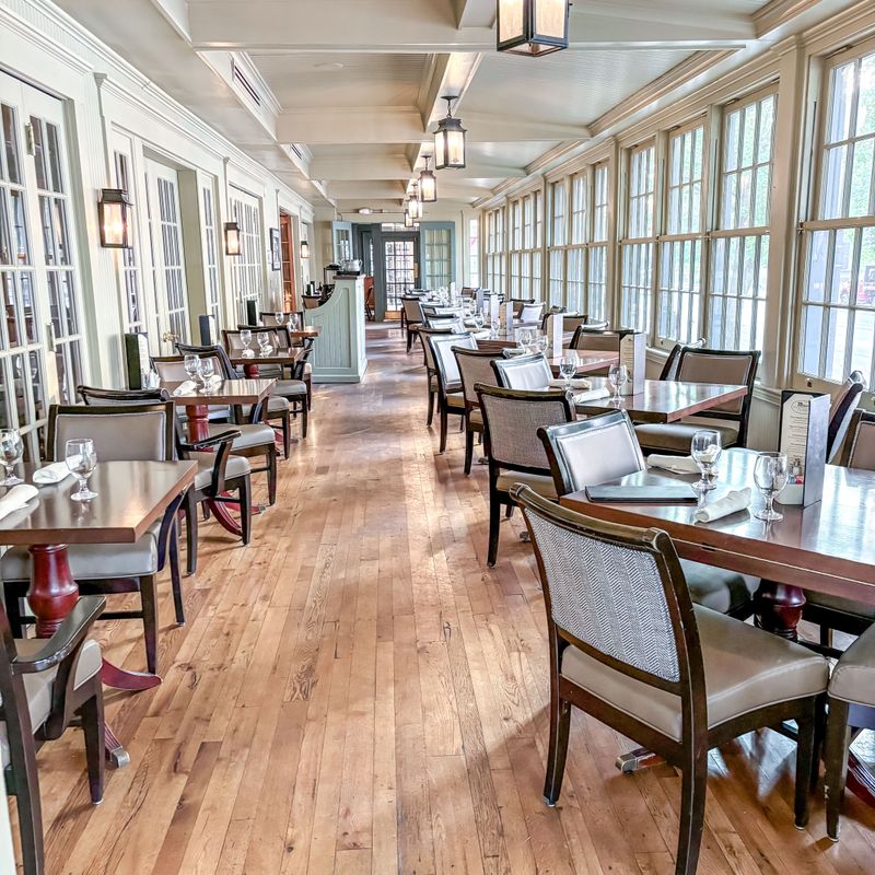 Dining With A Lake View At The Sherwood Inn