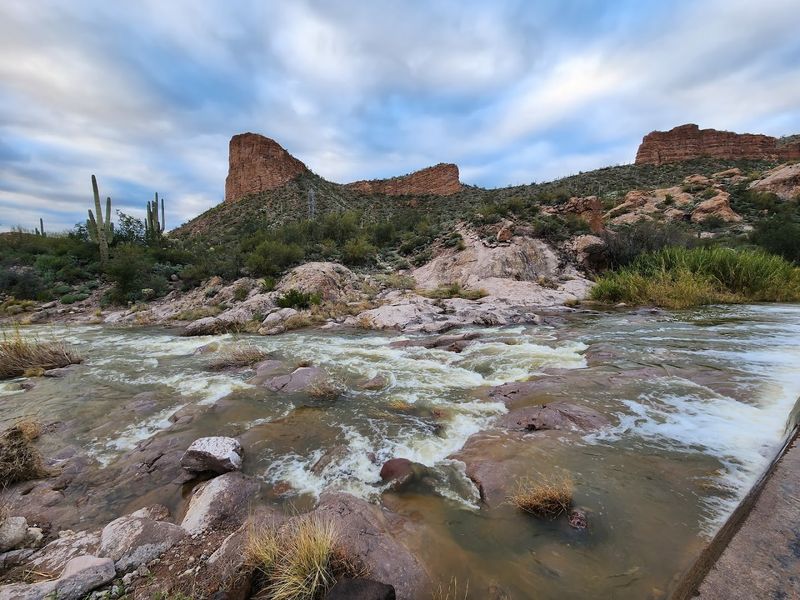 Tortilla Flat's Stunning Desert And Mountain Scenery