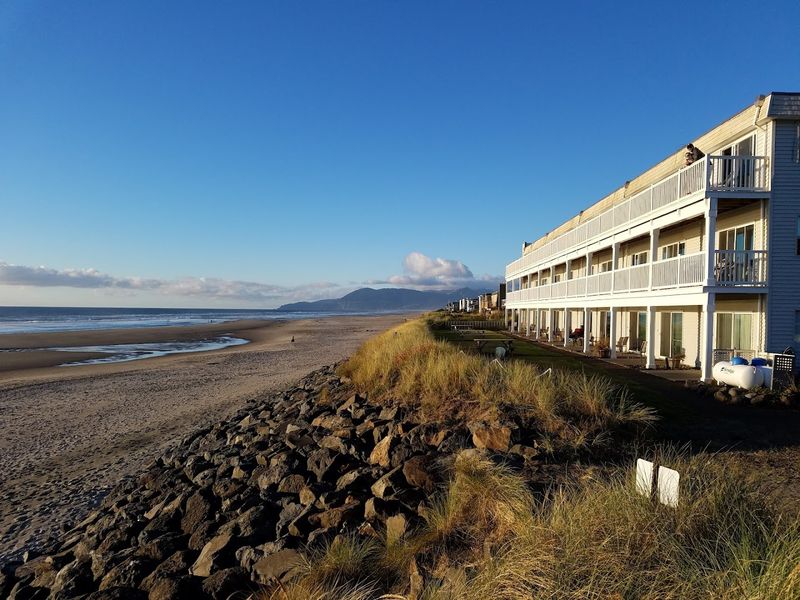 Small-Town Coastal Charm With Around 1,400 Residents