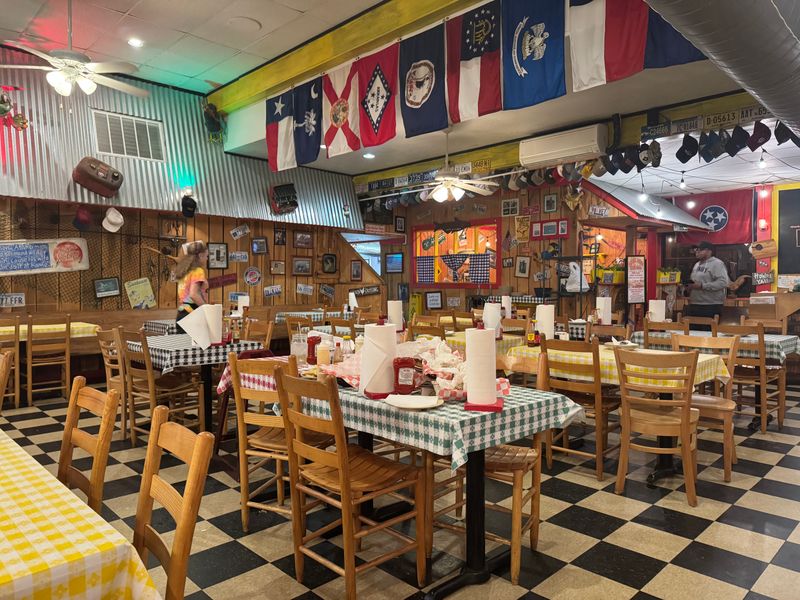 Uncle Bud’s Catfish Shack, Nashville