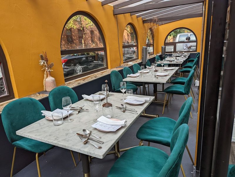 Forsythia (Lower East Side, Manhattan)