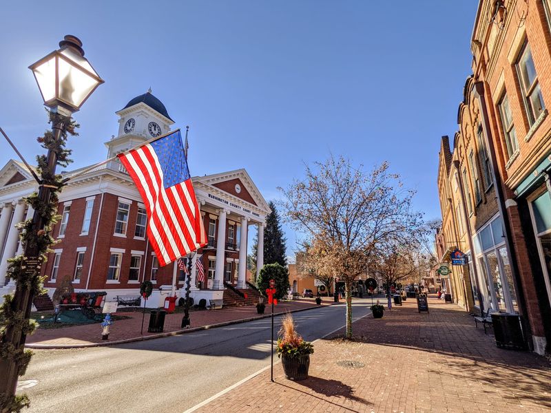 Tennessee’s Oldest Town And The Courthouse On The Square