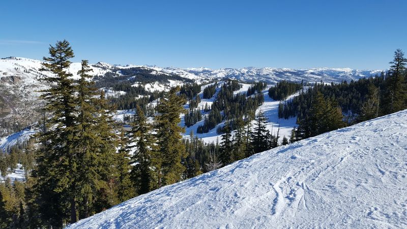 The Drive There Feels Scenic, Not Commercial