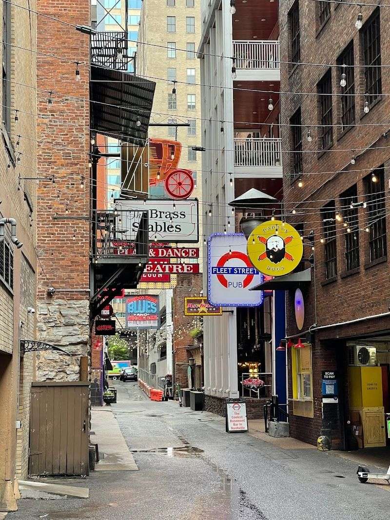 Nashville's Music Row Walking Tour