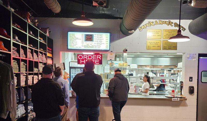 Service Rhythm And Ordering Experience