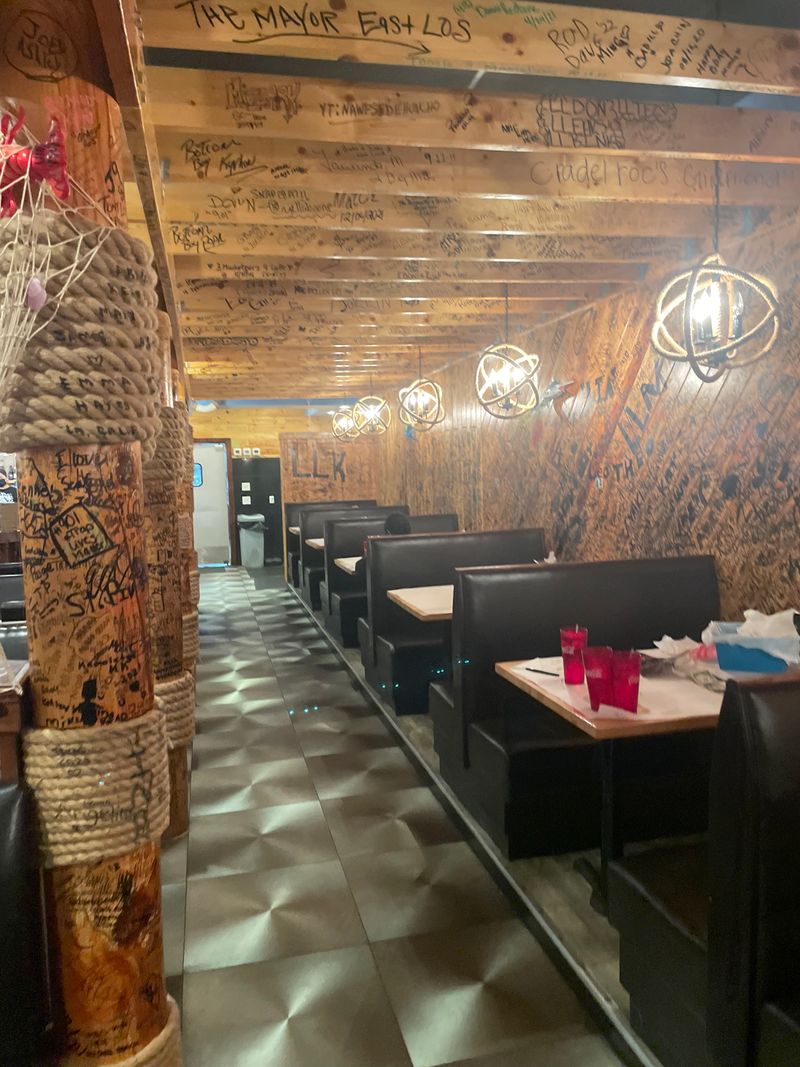 Juicy Seafood – 2616 Gallatin Pike, Nashville, TN 37216