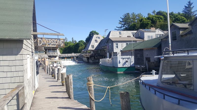 A Step Back In Time: The Old-School Vibes Of Leland's Downtown