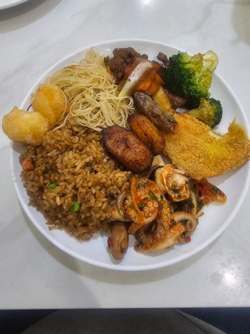 A Huge Variety Of Asian And American Dishes Keeps Diners Coming Back