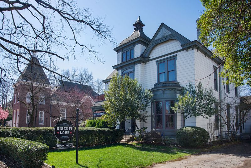 A Breakfast That Sets The Tone