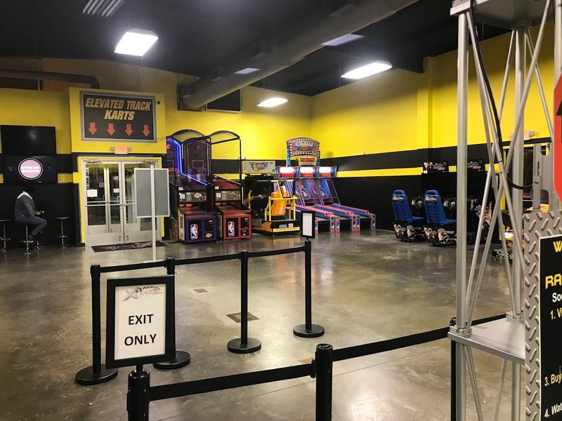 Arcade Interludes And Family Rhythm