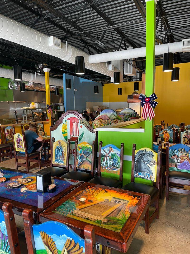 La Laguna Mexican Restaurant – 1735 Wilma Rudolph Blvd, Clarksville, TN 37040