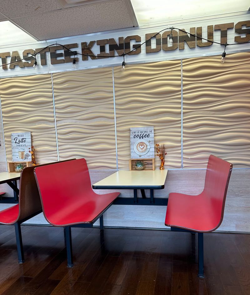 Tastee King Donuts – 4627 Hwy 58, Chattanooga, TN 37416