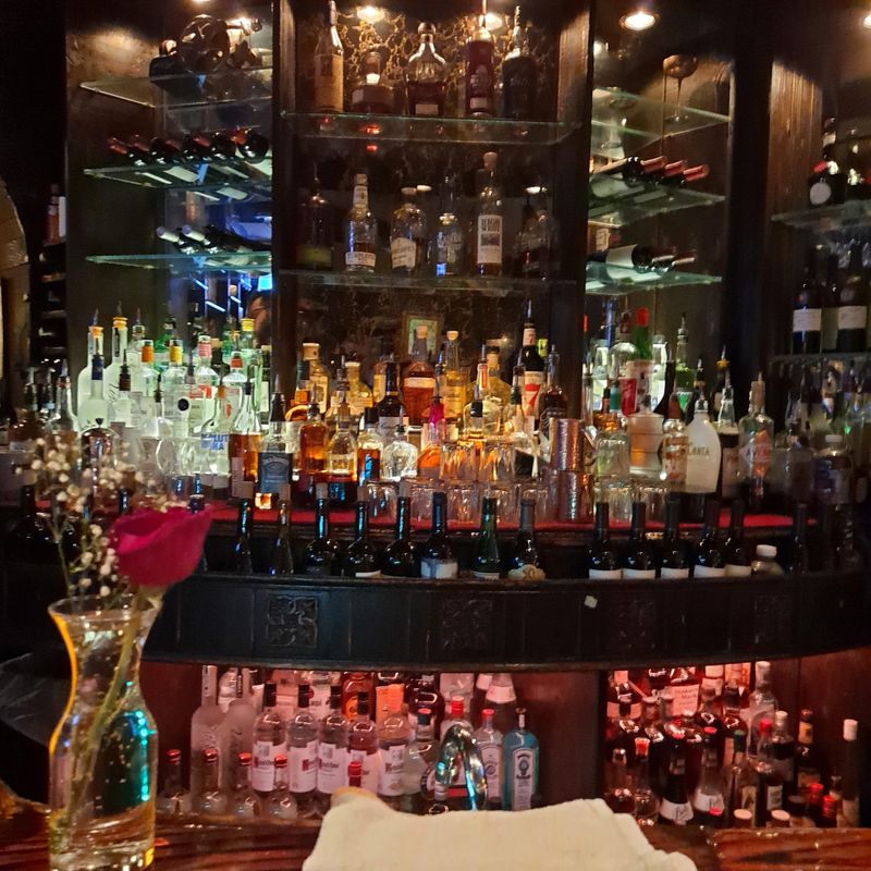 Dinner Hours That Suit The Pace