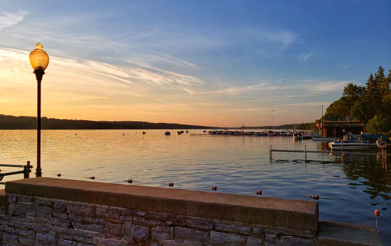 Evenings That Dim Without Drama