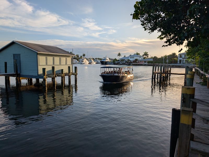 Cap's Place Island Restaurant