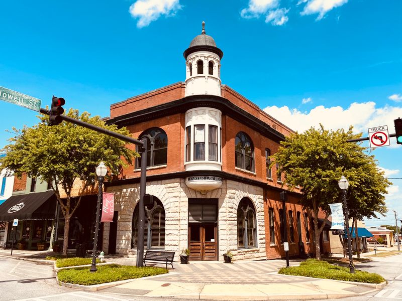 Nearby Towns Add Convenience Without Noise