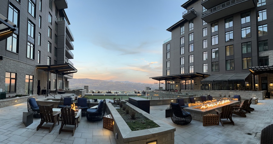 Panoramic view of pool deck Grand Hyatt Deer Valley
