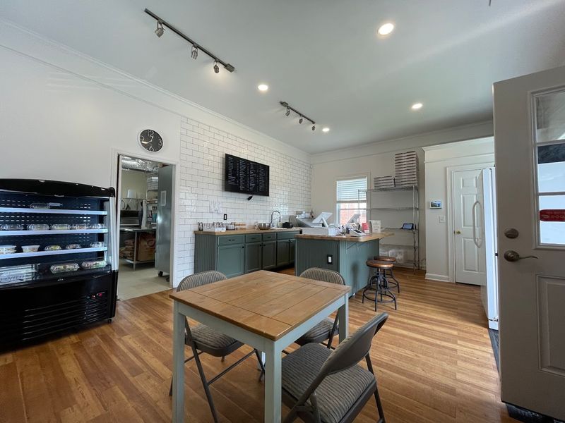 Antonucci’s Authentic Italian – 309 Hardin Alley, Spring Hill, TN 37174